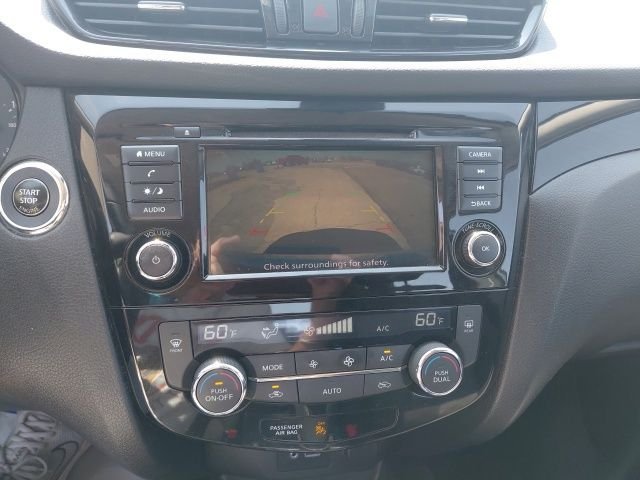 Used 2021 Gun Metallic Nissan SV image 17