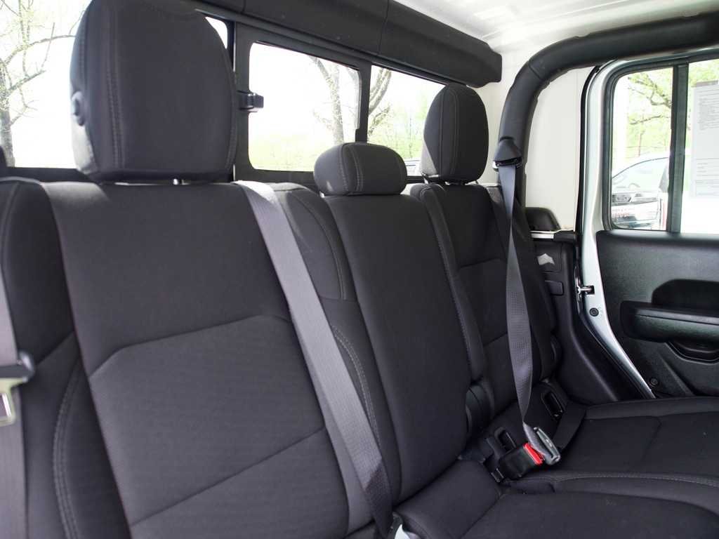 2022 Jeep Gladiator Sport S - Photo 24
