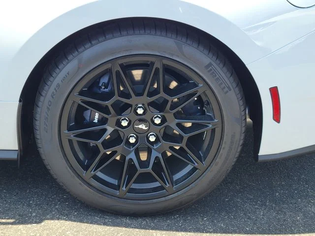 New 2026 Oxford White Ford GT Premium image 6