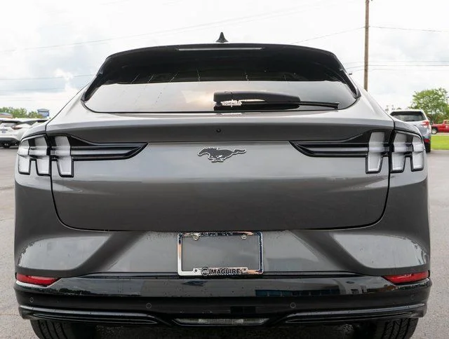 Used 2021 Gray Ford Premium image 7