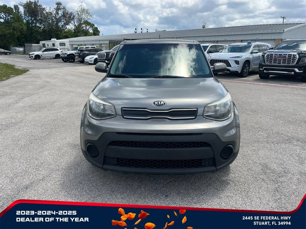 Used 2018 Kia Soul Base with VIN KNDJN2A21J7574147 for sale in St. Cloud, FL