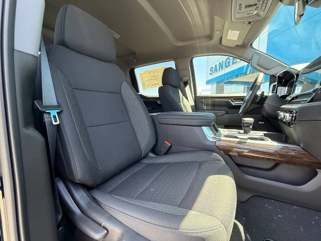 New 2026 Onyx Black GMC Elevation image 14