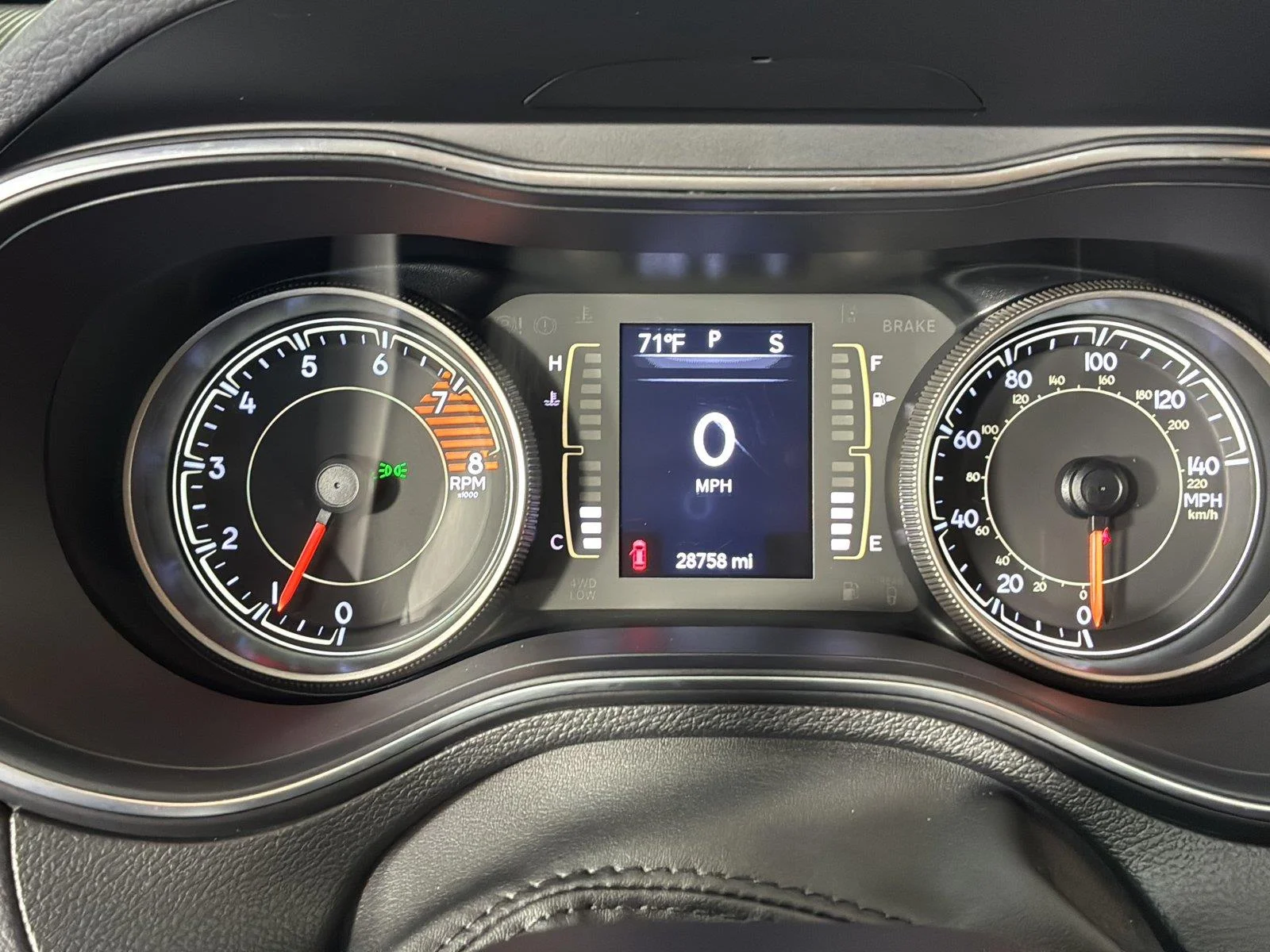 Used 2020 Diamond Black Crystal Pearlcoat Jeep Latitude image 52