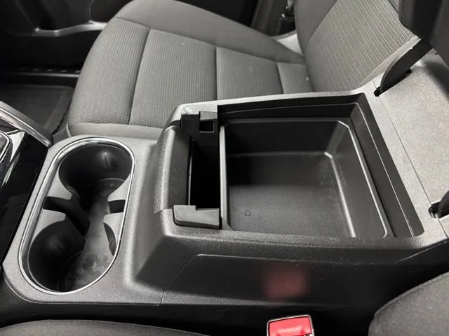 Used 2025 Summit White GMC Elevation image 25