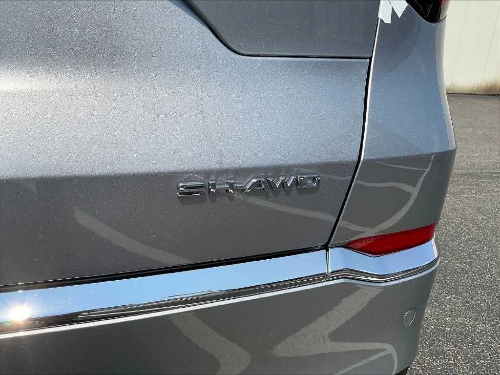 New 2026 Solar Silver Metallic Acura SH-AWD with Technology Package image 9