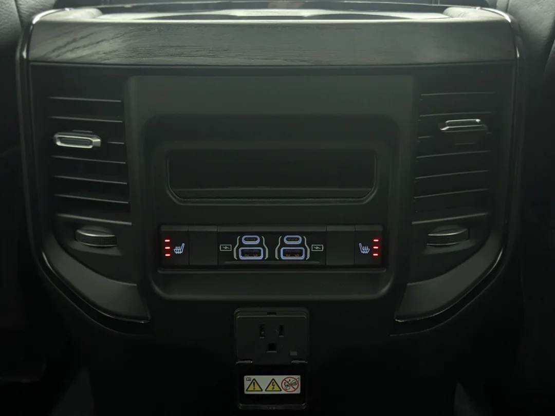 New 2026 Black RAM Limited - - 4x4 - Night Edition - Limited Level 1 Equip Grp - Power Sunroof & More! image 27