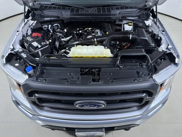 Used 2022 ICONICSILVER Ford XLT image 12