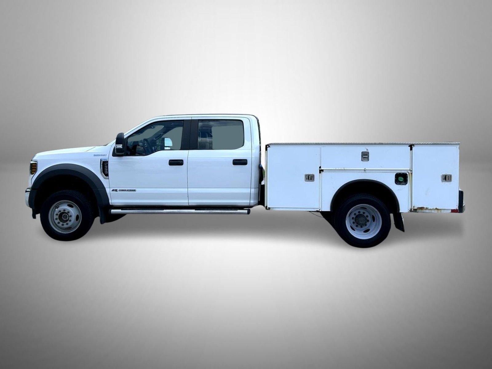 Used 2019 White Ford XL image 8