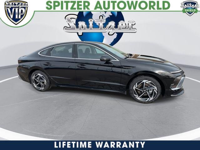 New 2026 Black Hyundai SEL Sport image 10