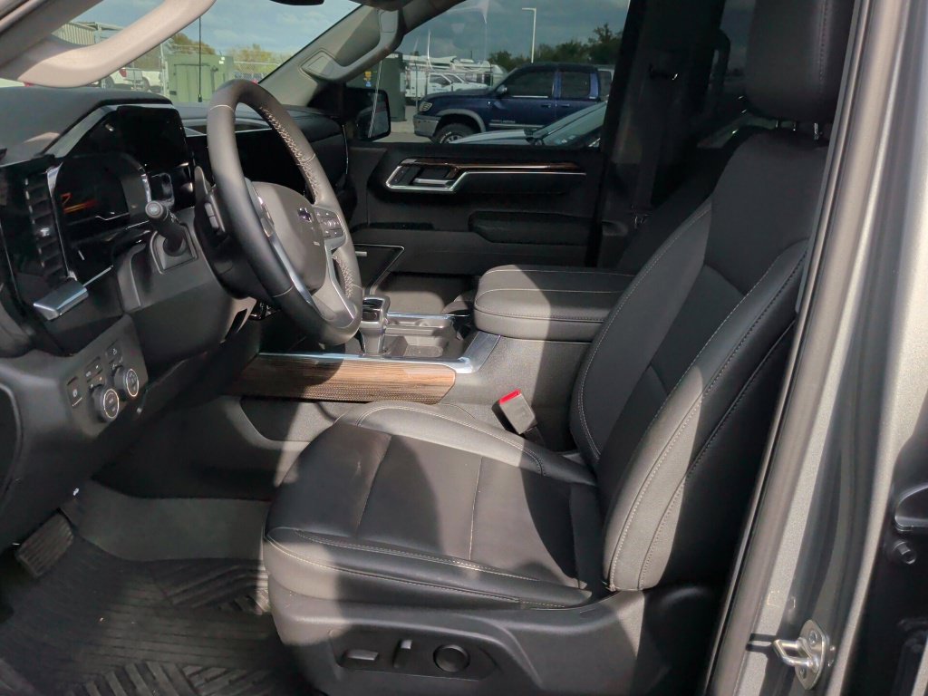 Used 2025 Sterling Gray Metallic Chevrolet RST image 11