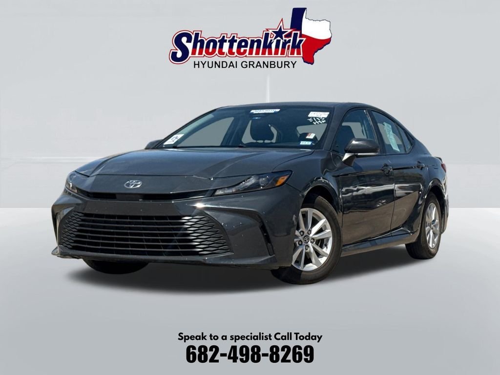 Used 2025  Toyota LE image 1