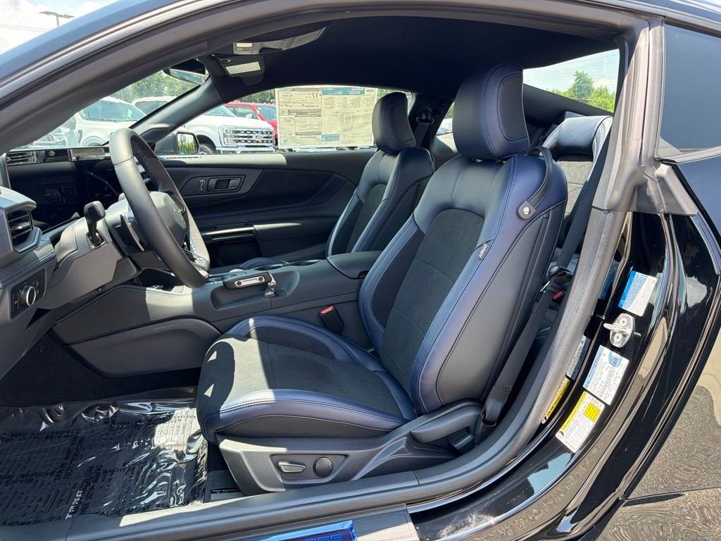New 2026 Shadow Black Ford Dark Horse® Premium image 9