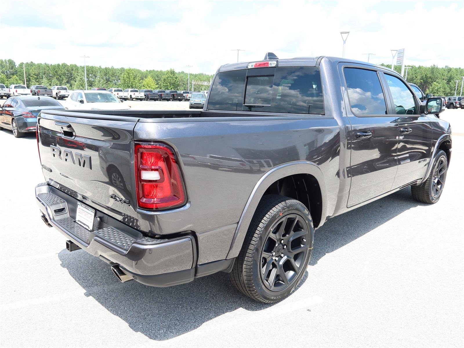 2026 RAM 1500 Laramie - Photo 6