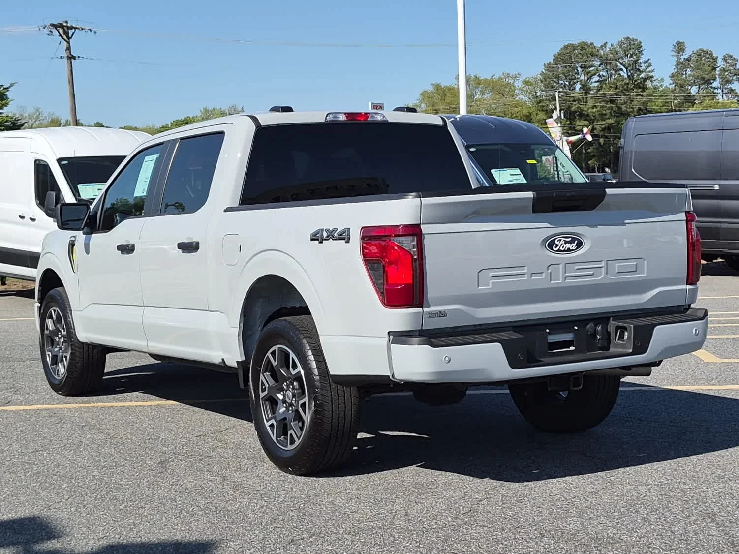 Certified Used 2024 Avalanche Ford STX image 4