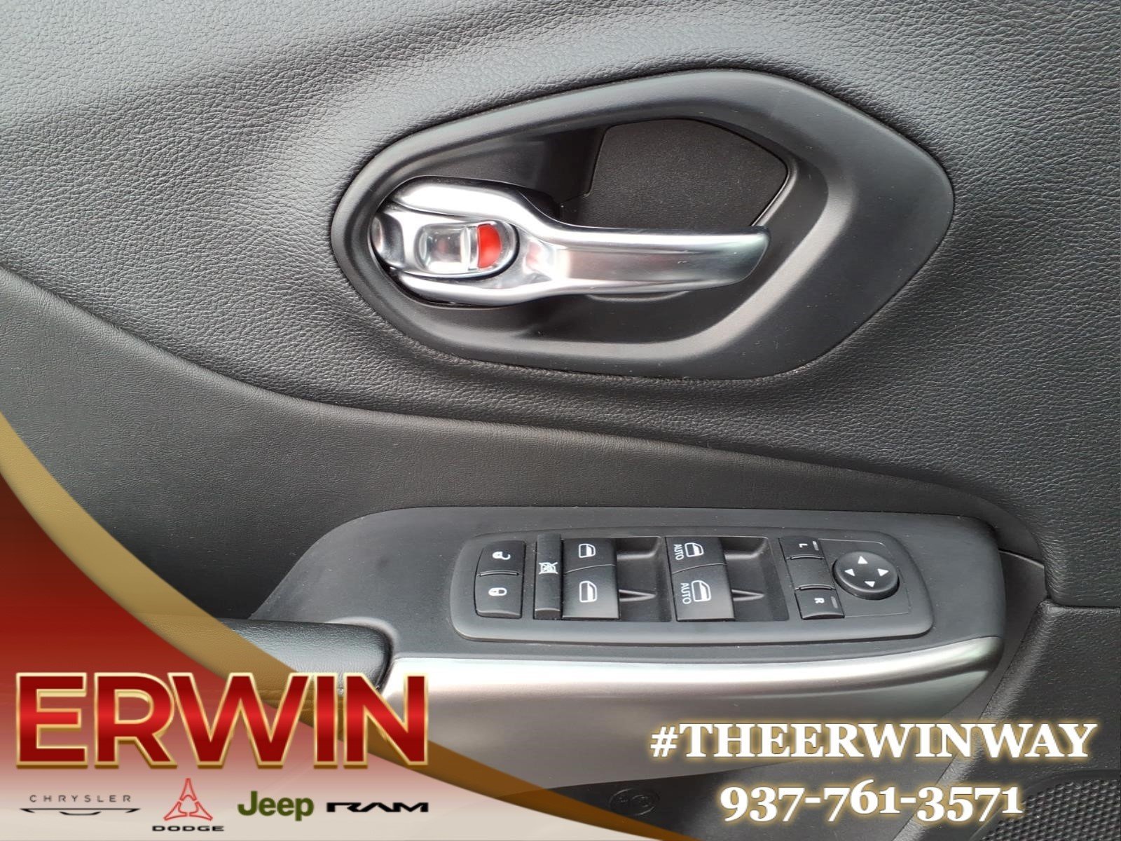 Used 2021 Bright White Clear Coat Jeep Latitude Lux image 11