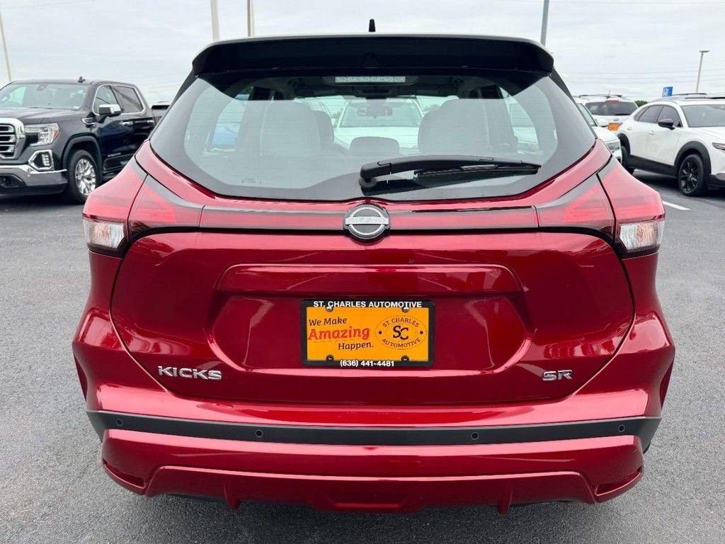 Used 2023 Red Nissan SR image 4