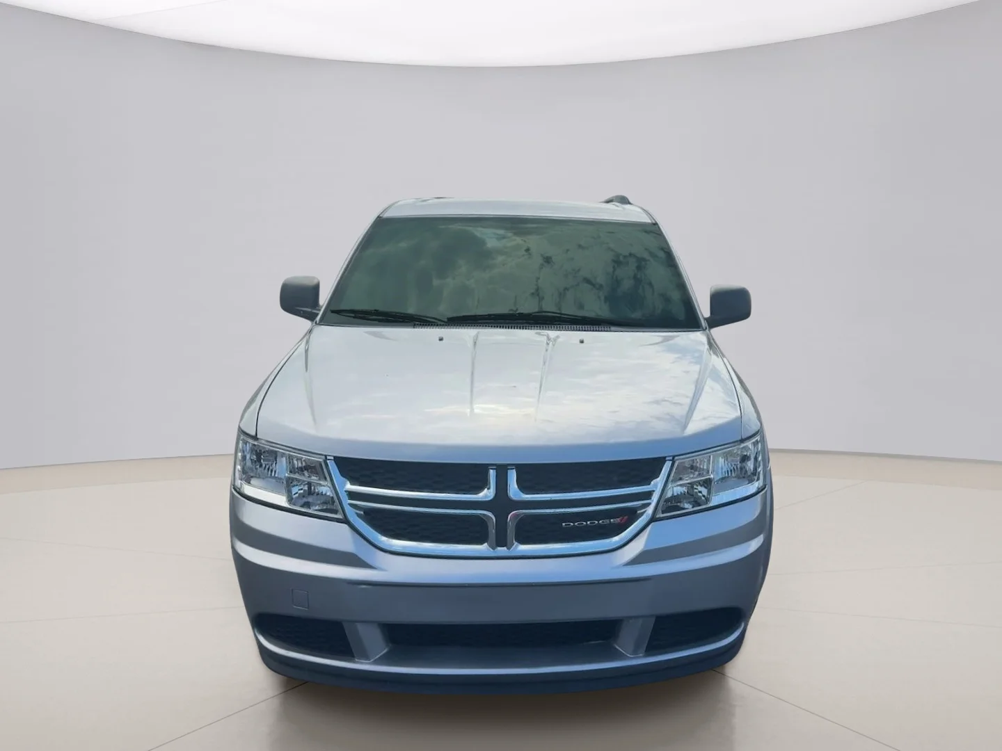 Used 2018 Silver Dodge SE image 8