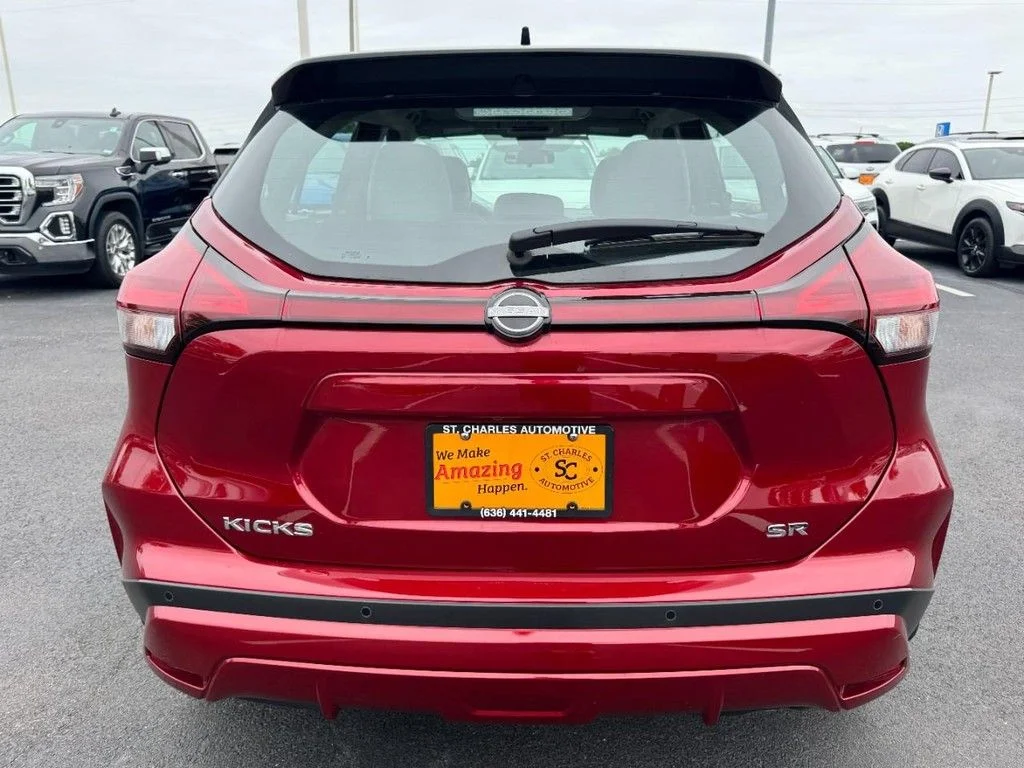 Certified Used 2023 Red Nissan SR image 4