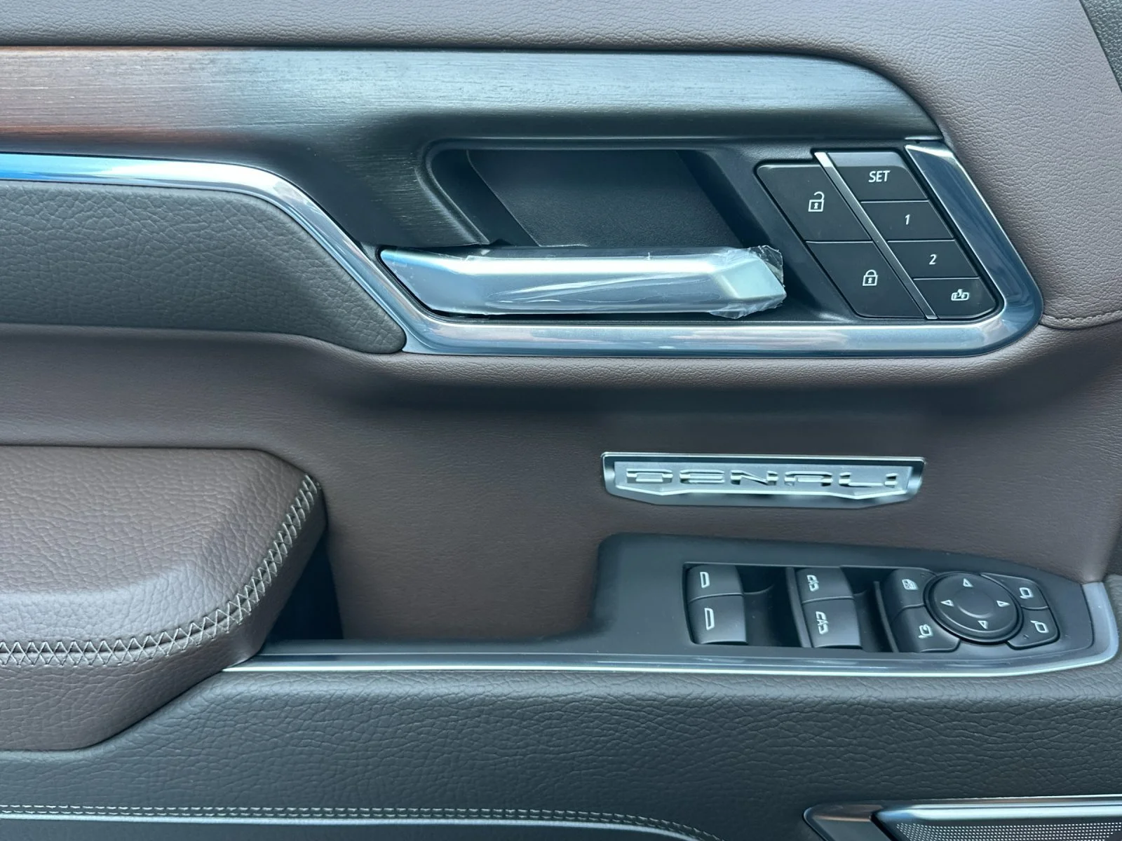 New 2026 Glacier White Tricoat GMC Denali image 10