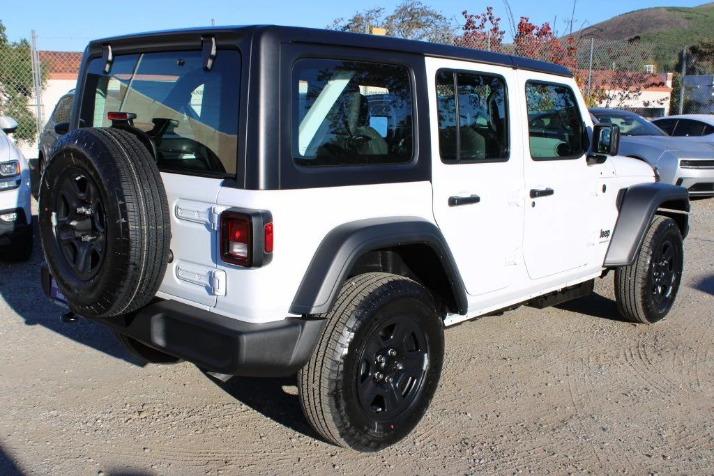 New 2026 Bright White Clear-Coat Exterior Paint Jeep Sport image 4