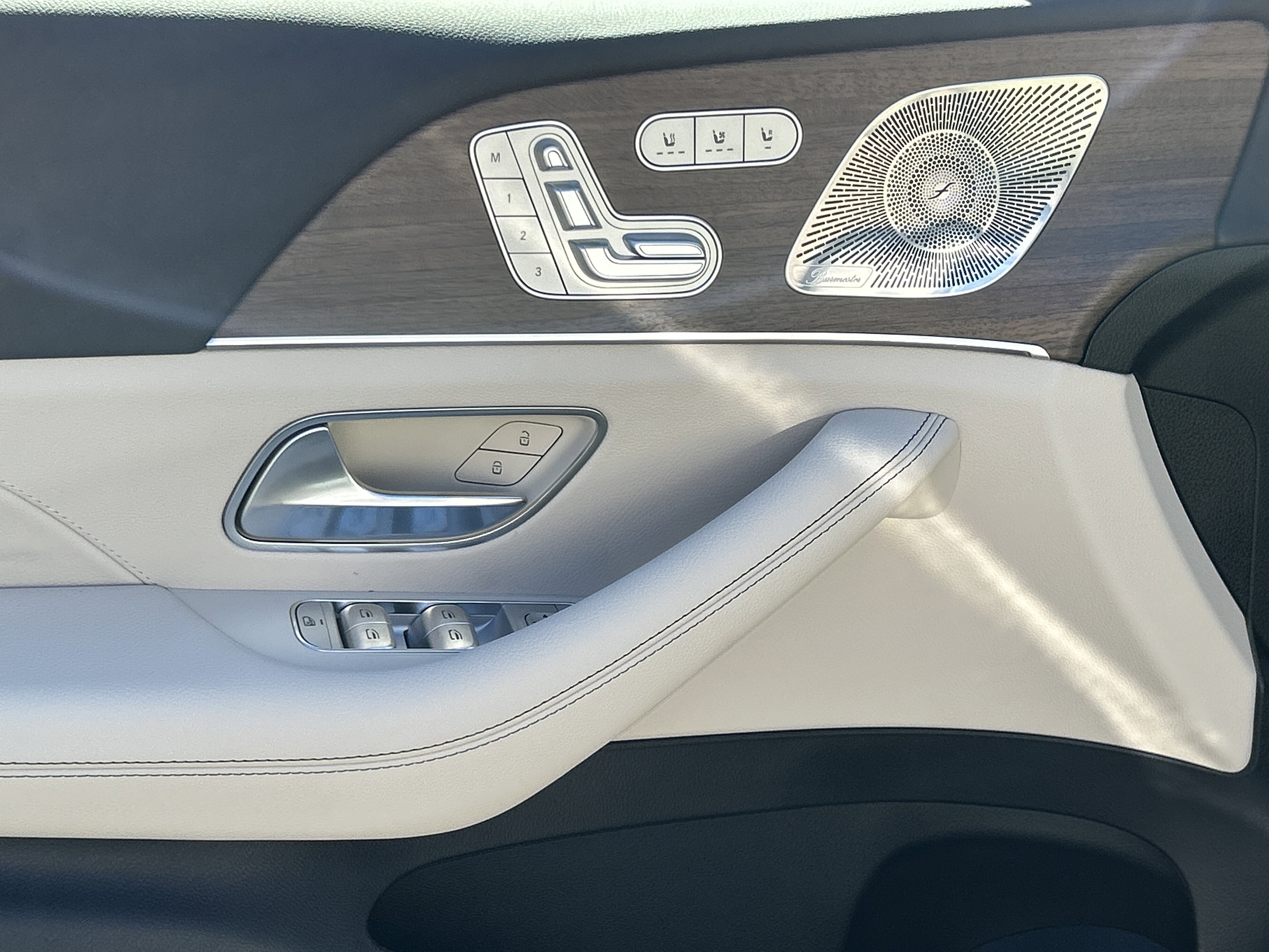 New 2026 Polar White Mercedes-Benz GLE 450 4MATIC® Coupe image 16
