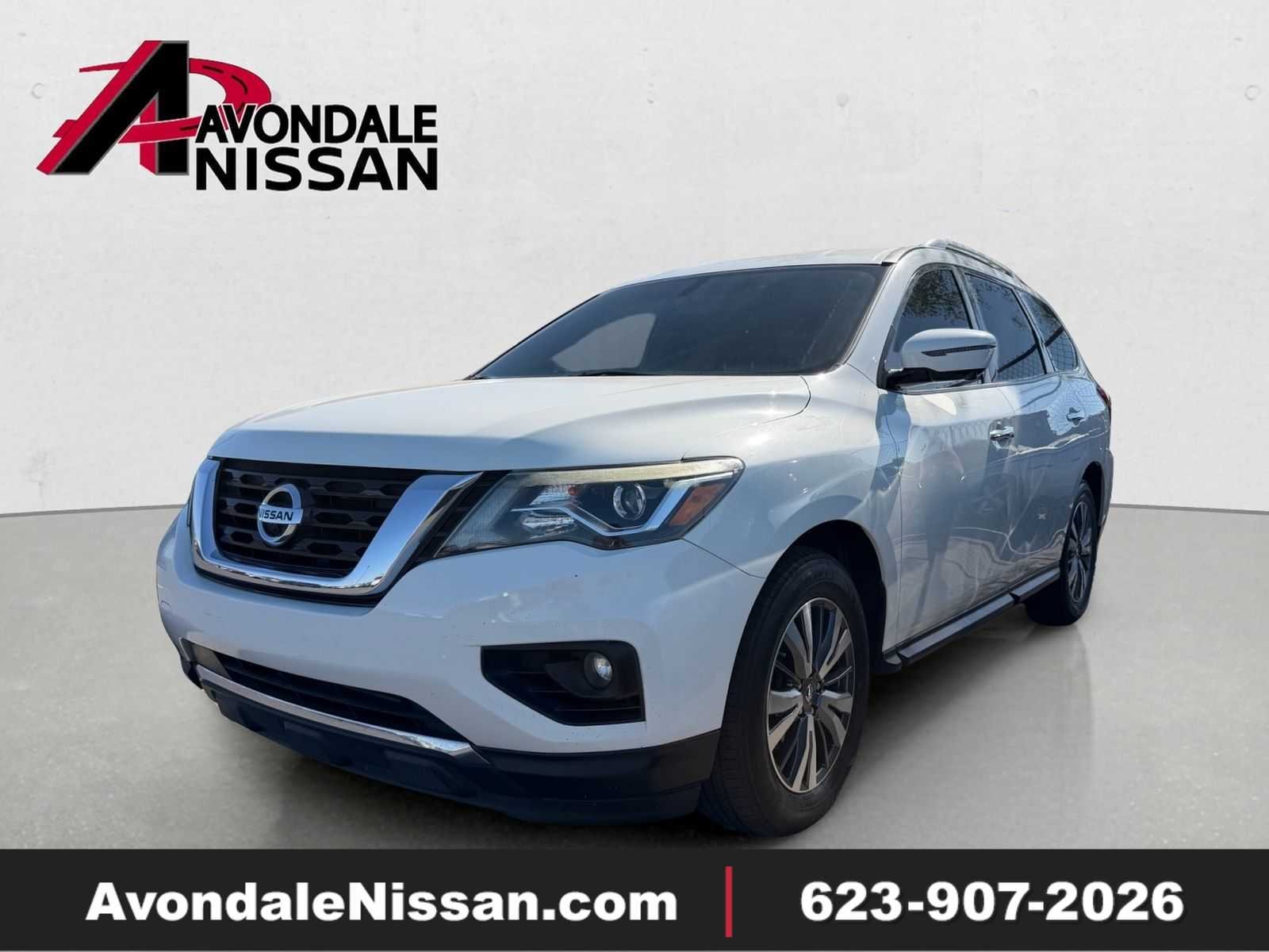 2019 Nissan Pathfinder SL 2WD's photo