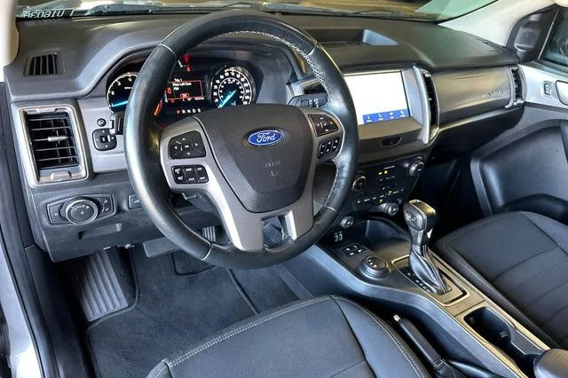 Used 2020 Silver Ford XLT image 12