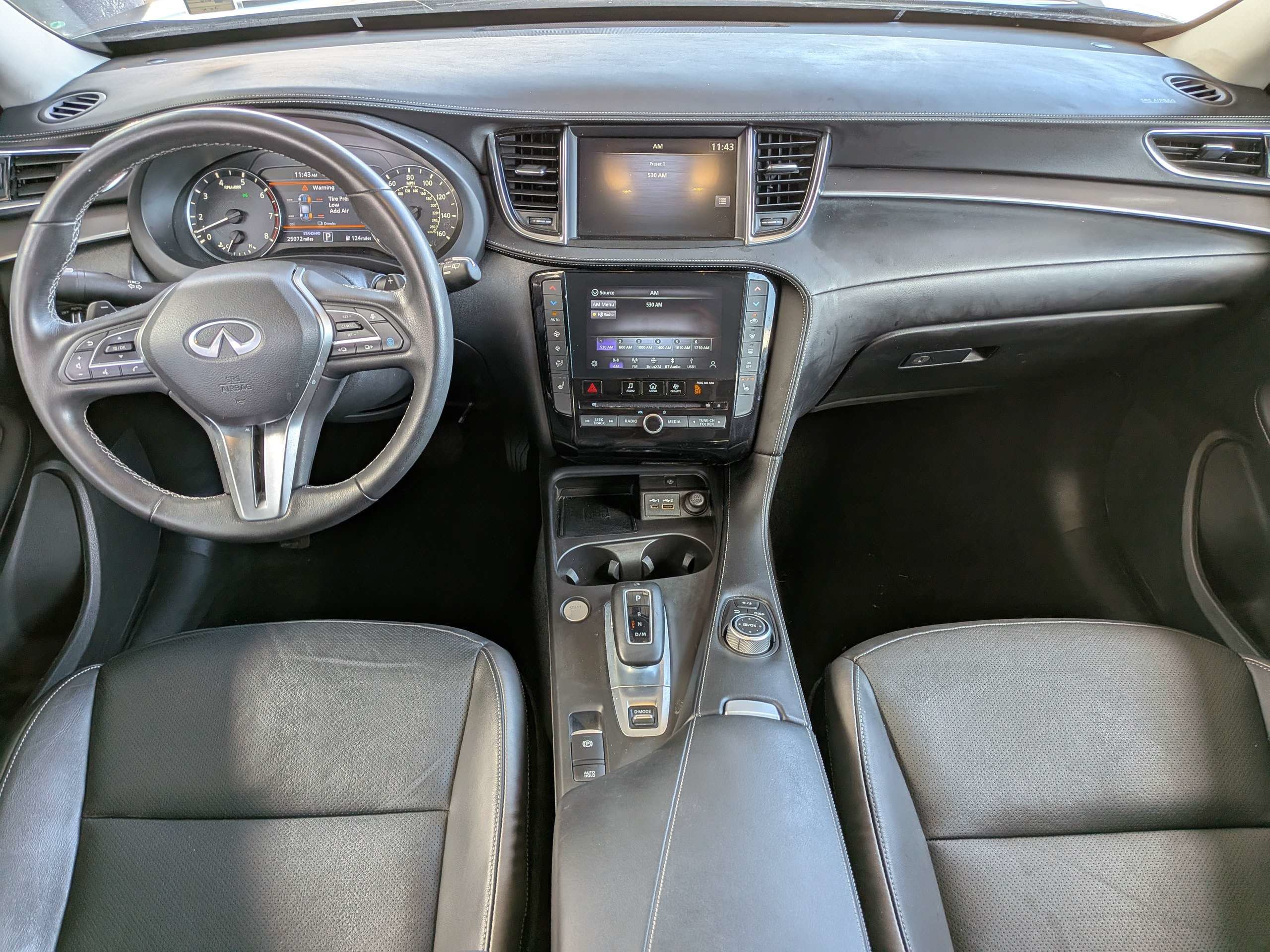 Used 2023 Gray INFINITI LUXE image 9