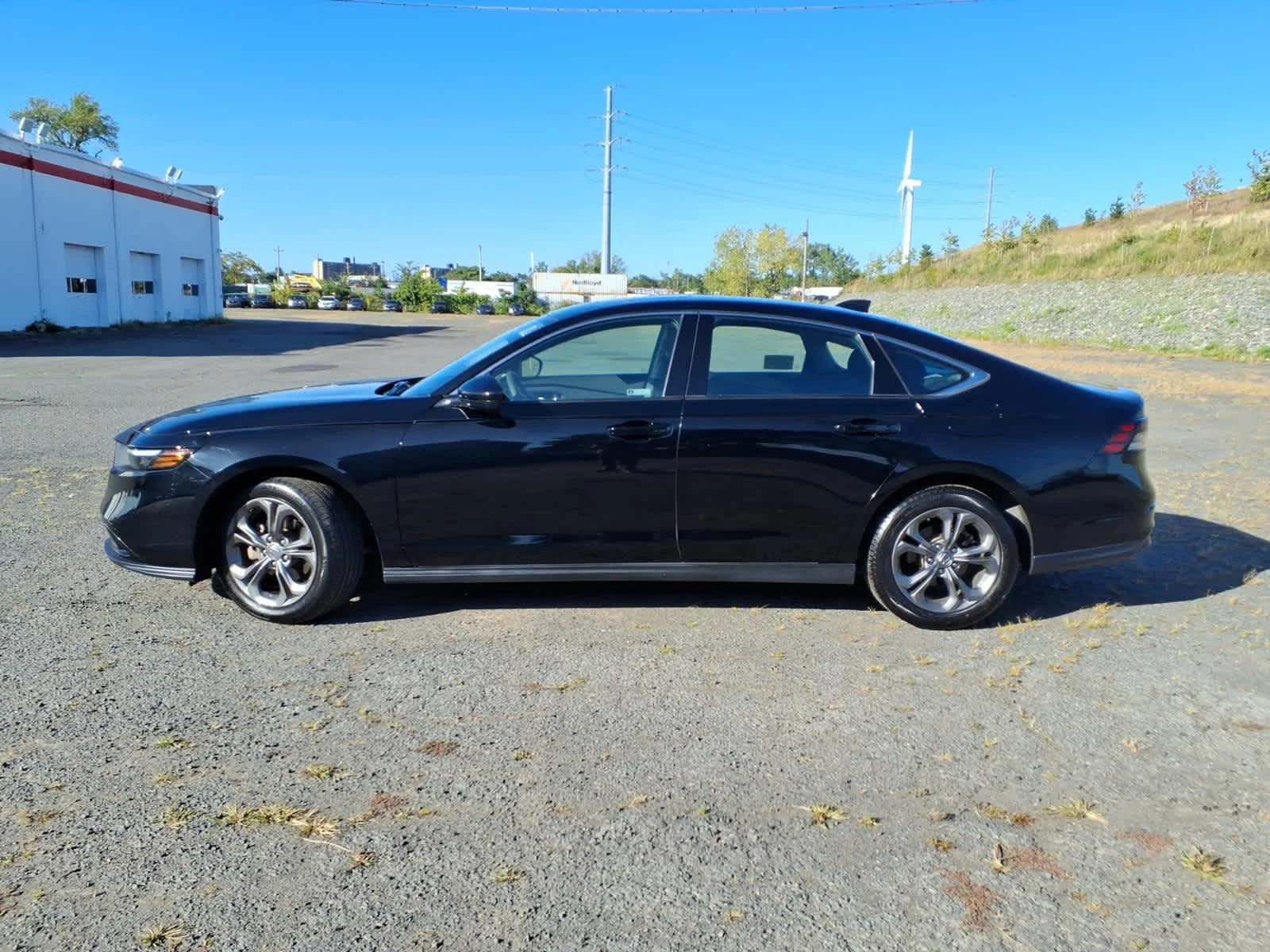 2023 Honda Accord EX - Photo 4