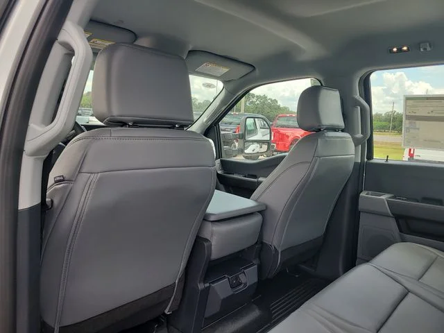New 2026 Oxford White Ford XL image 14