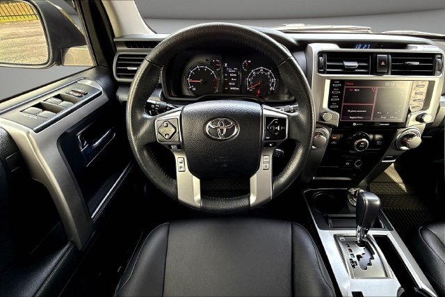 Used 2024  Toyota SR5 image 10