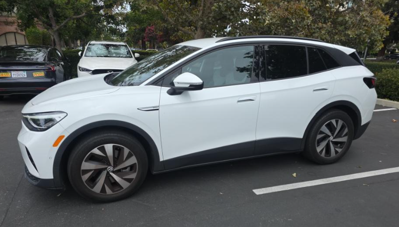 Used 2023 White Volkswagen Pro image 7