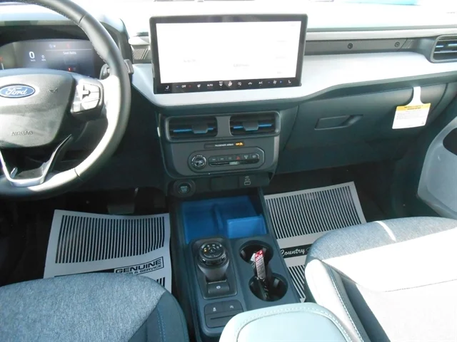 New 2026 Azure Gray Metallic Tri-Coat FORD XLT image 3