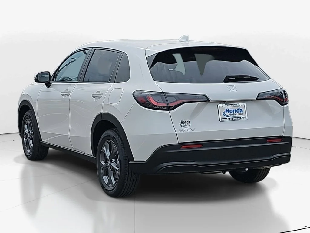 New 2026 Platinum White Pearl Honda LX image 6