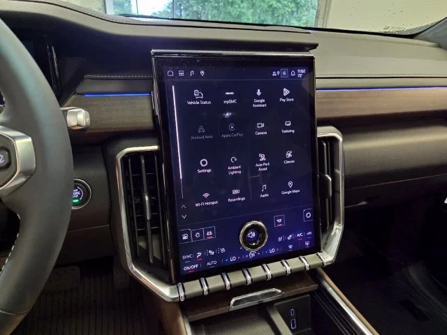 New 2027 Ebony Twilight Metallic GMC Denali Ultimate image 25