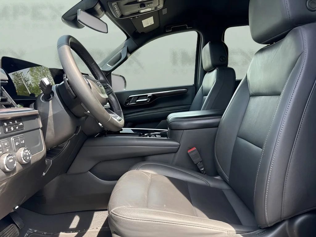 Used 2025 Black Chevrolet Z71 image 9