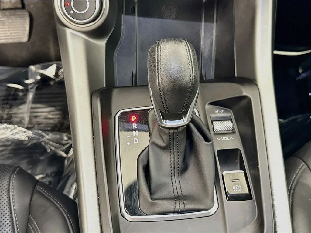 Used 2024 Blue Alfa Romeo Ti image 17