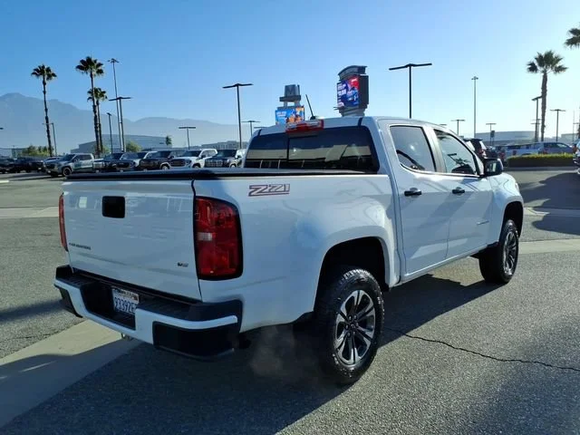 Used 2022 SUMMIT WHITE Chevrolet 2WD Z71 image 4