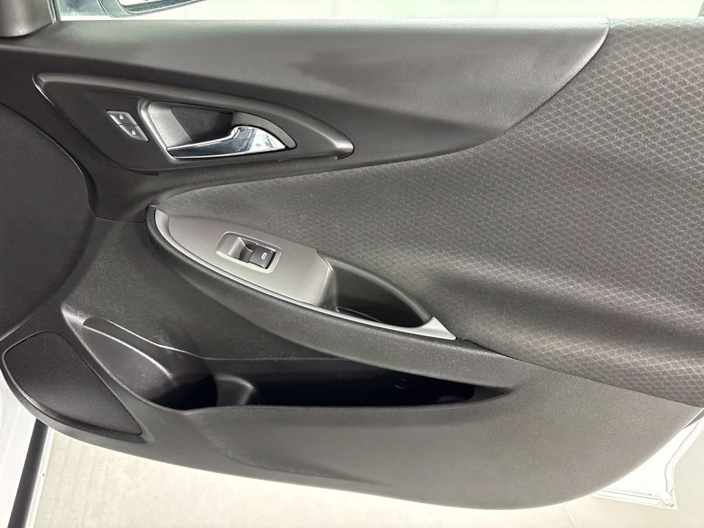Used 2024 White Chevrolet LT image 13