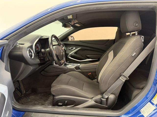 Used 2022 Riverside Blue Metallic Chevrolet 1LT image 18