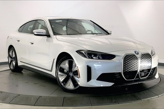 2026 BMW i4  xDrive40
