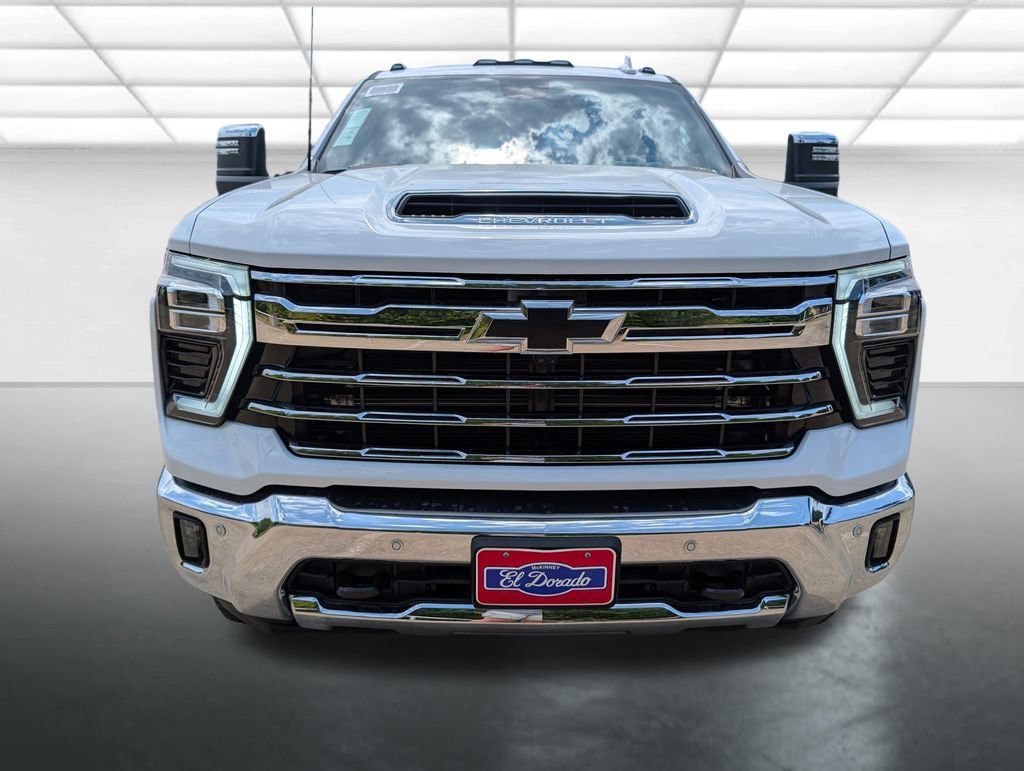 New 2026 Summit White Chevrolet LTZ image 31