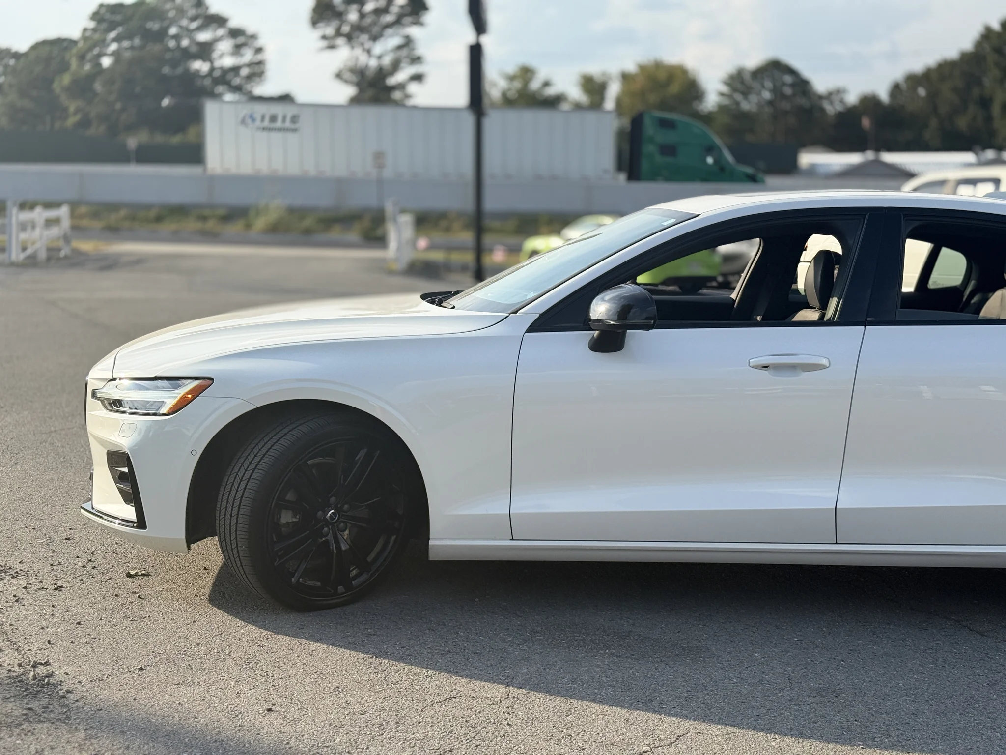 Used 2024 Crystal White Metallic Volvo Plus Black Edition image 5