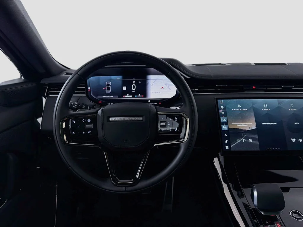 New 2026 Santorini Black Land Rover Dynamic SE image 24