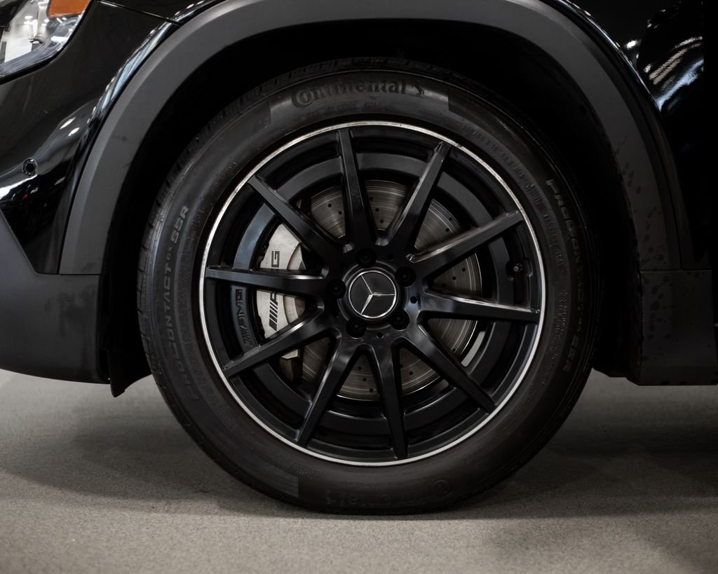 Certified Used 2021 Black Mercedes-Benz GLB 35 AMG® image 4