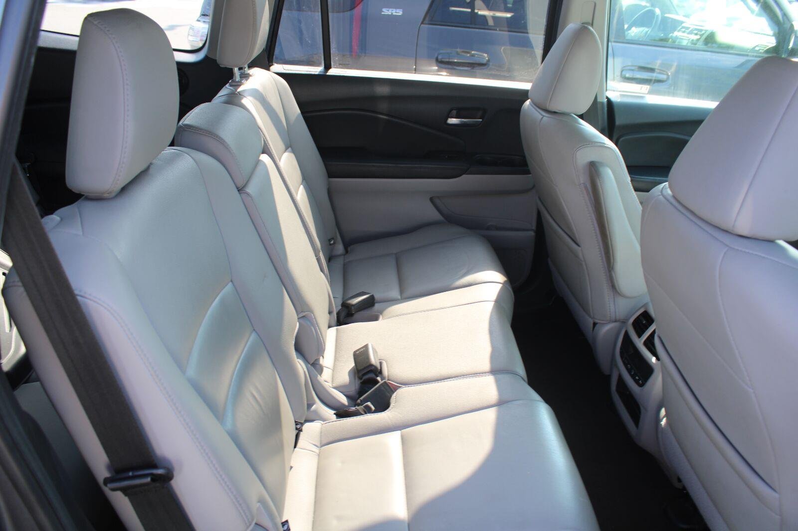 Used 2018 Modern Steel Metallic Honda EX-L image 5