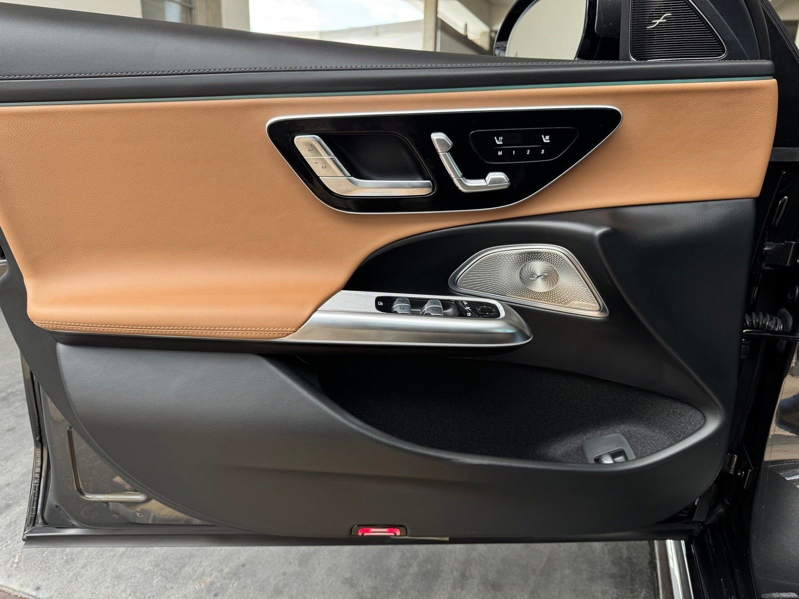 New 2026 Graphite Grey Metallic Mercedes-Benz E 350 image 18