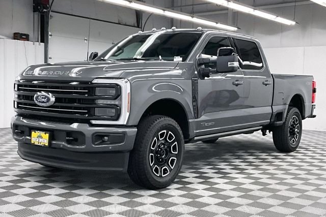 2026 Ford F-250 Super Duty Platinum - Photo 13