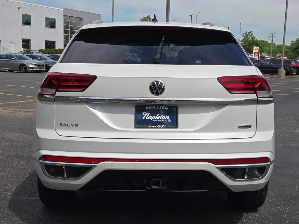 Used 2022 White Volkswagen 3.6L V6 SEL Premium R-Line image 14