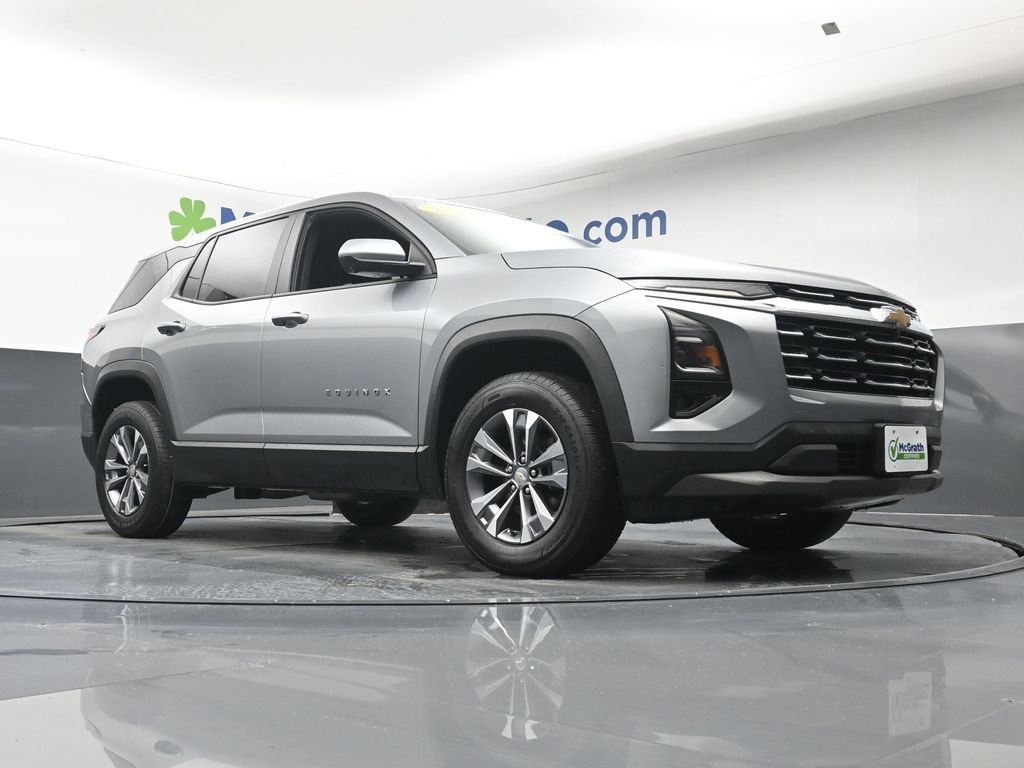 Used 2025 Gray Chevrolet LT image 26